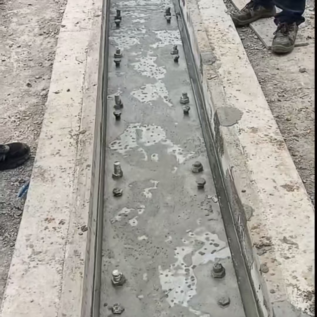 怀远港口码头起重机龙门吊重型机械设备稳固用早强快凝轨道胶泥